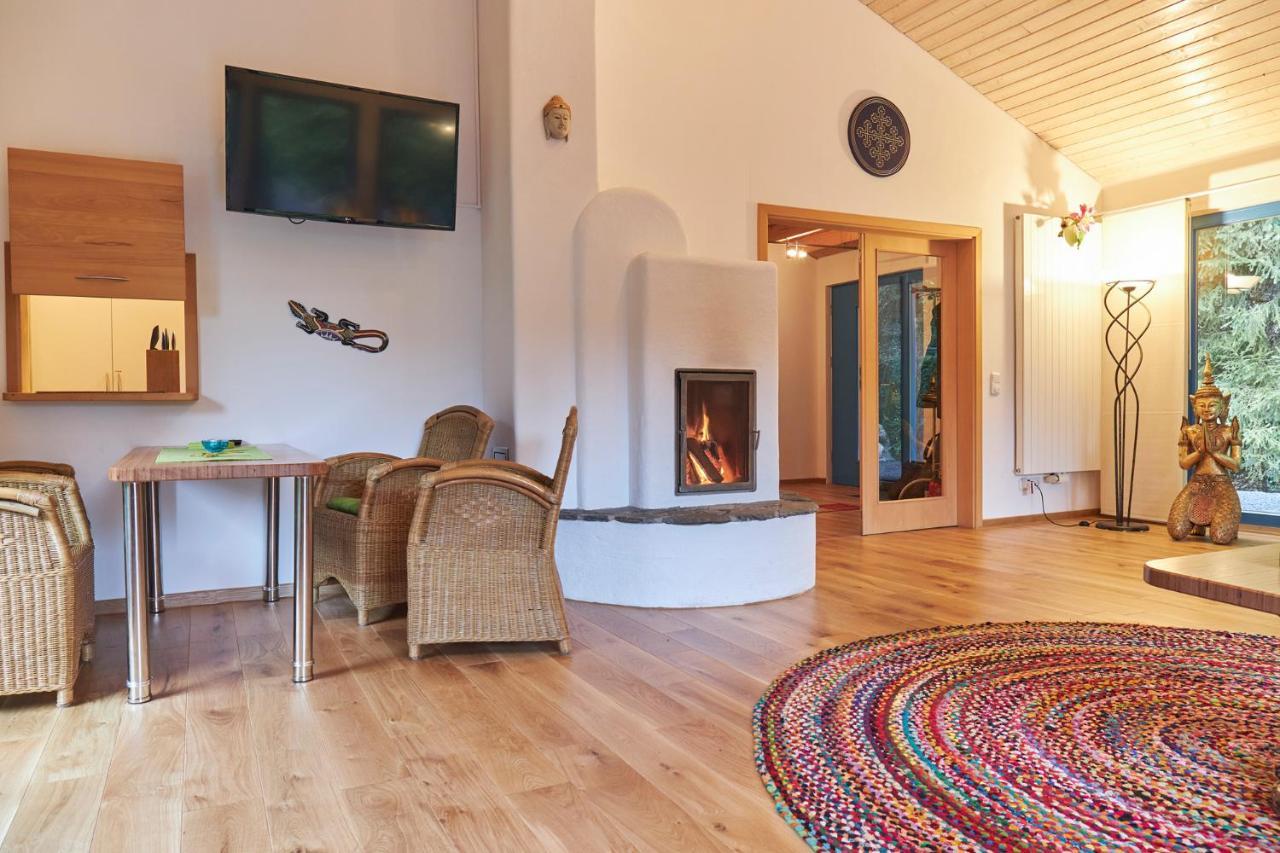 Bio-Ferienhaus-Eifel Rott  Экстерьер фото